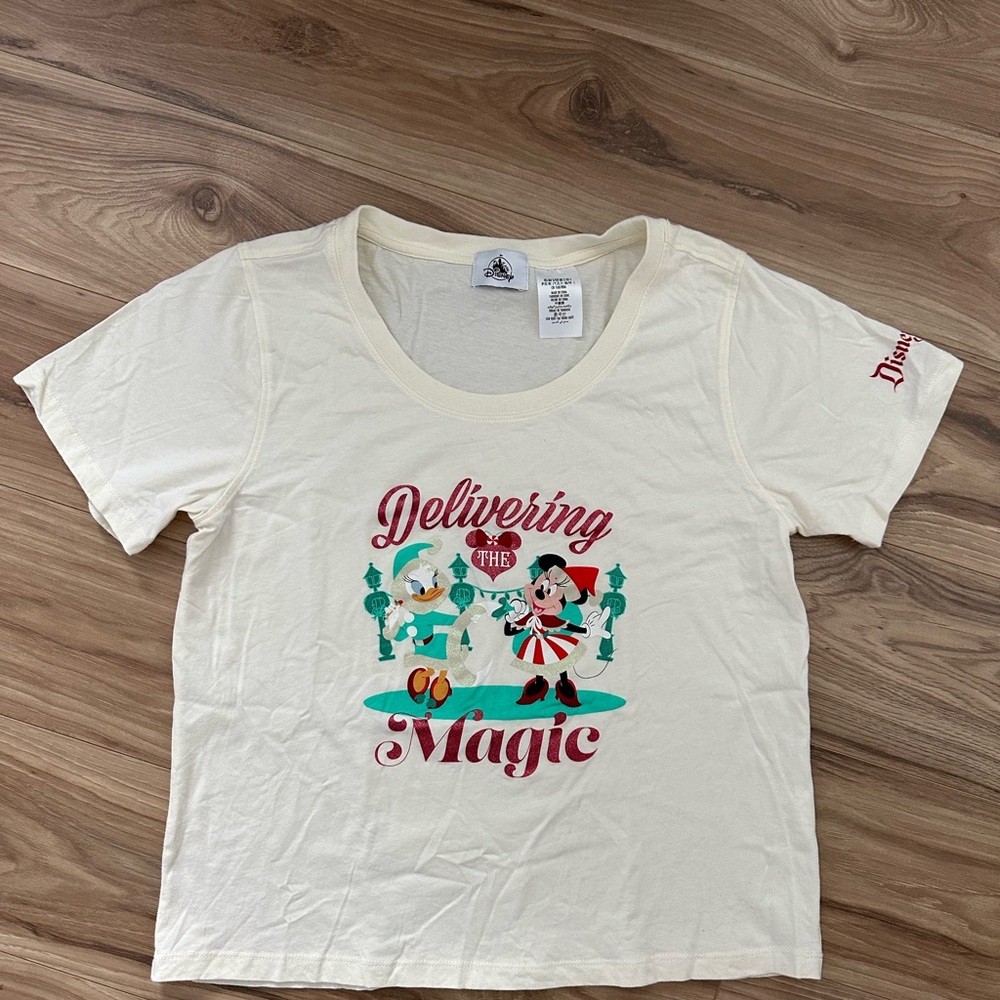Disneyland Holiday Graphic Tee